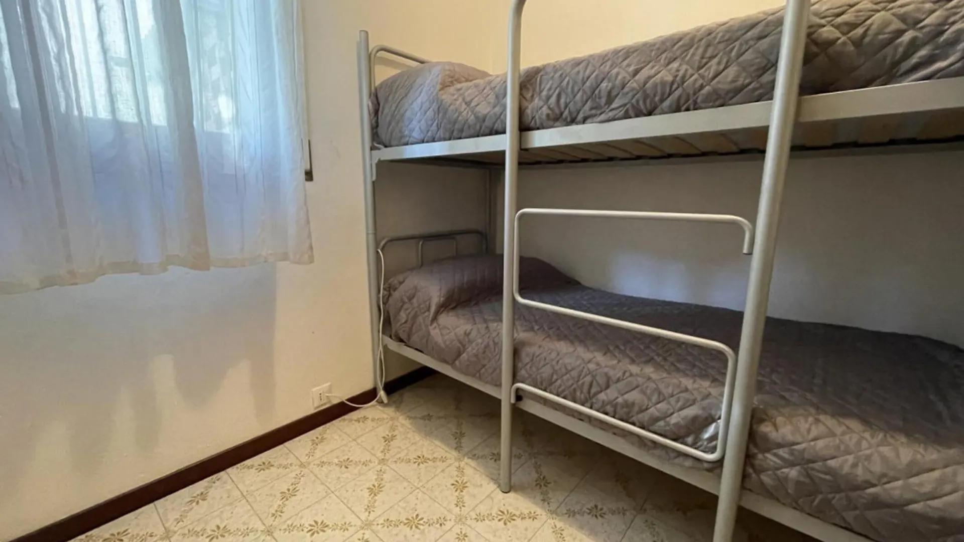Bright House With Garden Near To The Beach - Beahost Bibione 0*,  Italy