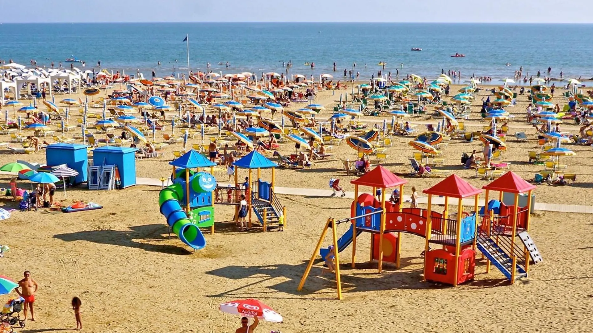 Apartment Bright House With Garden Near To The Beach - Beahost Bibione Italy